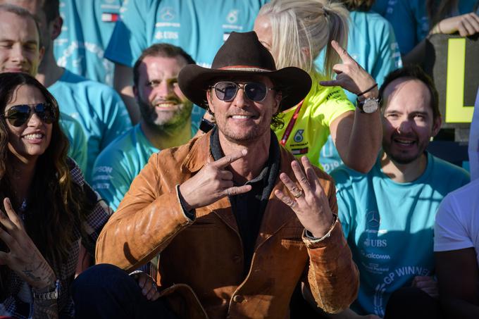 Britancu je za šesti naslov prvaka čestital tudi ameriški filmski zvezdnik Matthew McConaughey. | Foto: Reuters