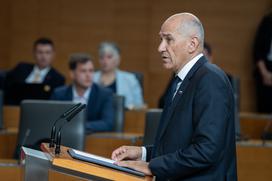 Drćavni zbor, Glasovanje, Janez Janša