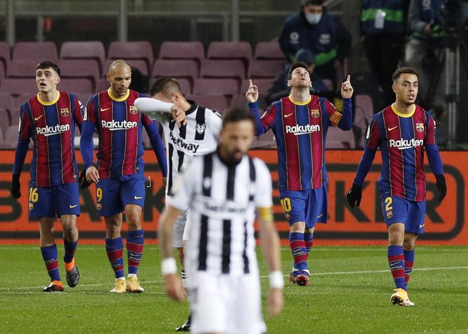 Lionel Messi je z edinim zadetkom na srečanju zagotovil Barceloni zmago nad Levantejem. | Foto: Reuters
