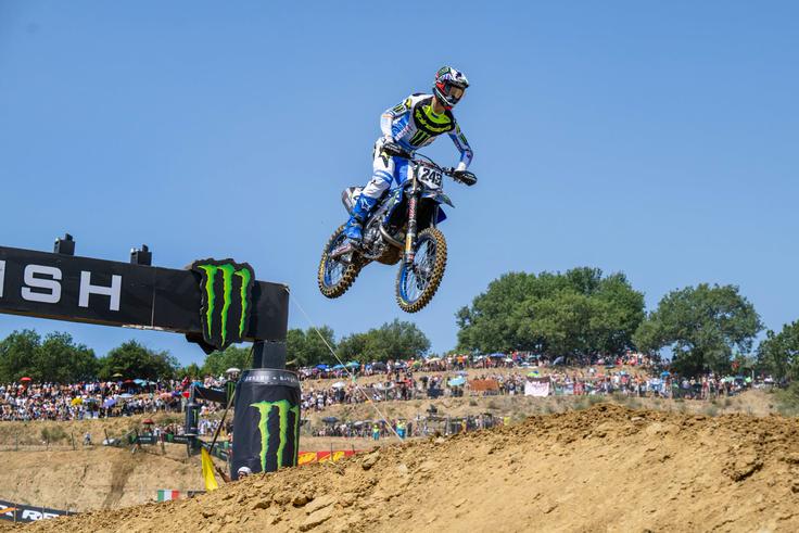 Tim Gajser ni mogel skriti razočaranja. Je pa ta konec tedna dobil dve vožnji.  | Foto: Yamaha Racing