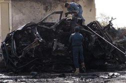 V Afganistanu samomorilski napadalec ubil več ljudi
