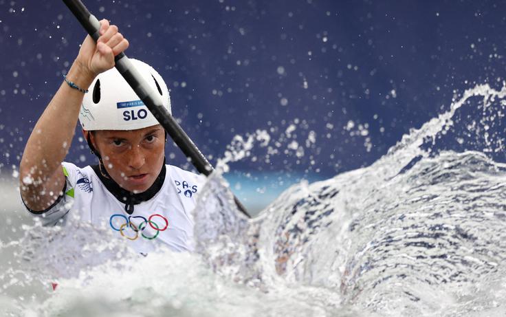 Eva Terčelj nekaj časa ne bo sedela v čolnu. | Foto: Reuters
