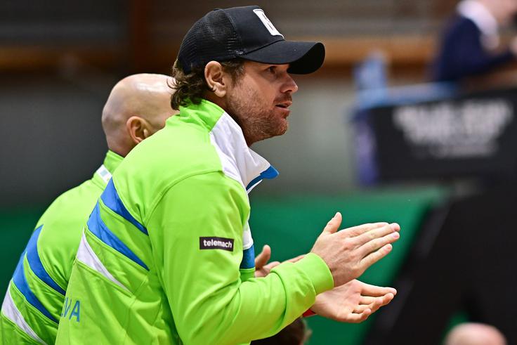 Blaž Kavčič bi bil najprimernejši naslednik Andreja Kraševca, menijo igralke. | Foto: www.alesfevzer.com