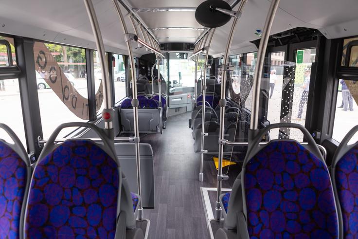 Notranjost električnega avtobusa. | Foto: Aleš Beno