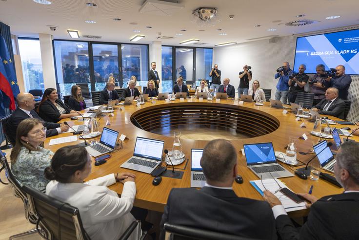 1. redna seja vlade RS. | Foto: Bojan Puhek