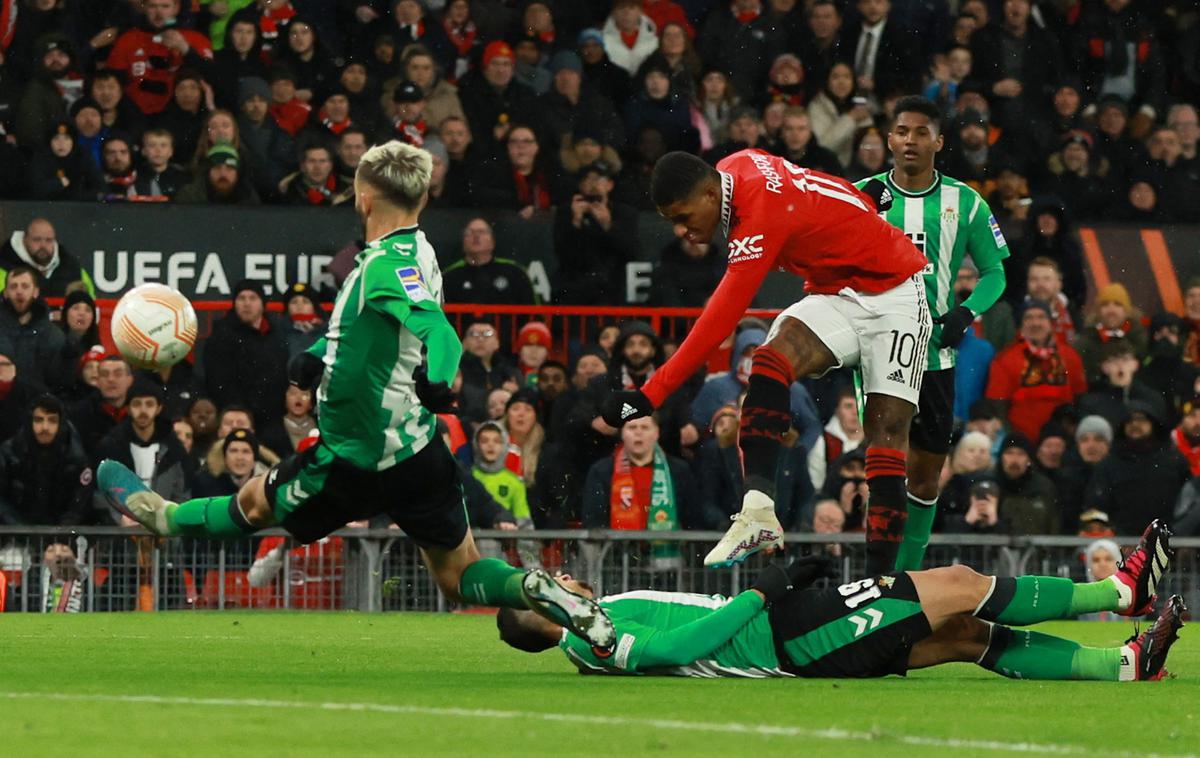 Liga Europa: Manchester United - Betis | Marcus Rashford je v šesti minuti tekme na Old Traffordu poskrbel za vodstvo Uniteda. | Foto Reuters