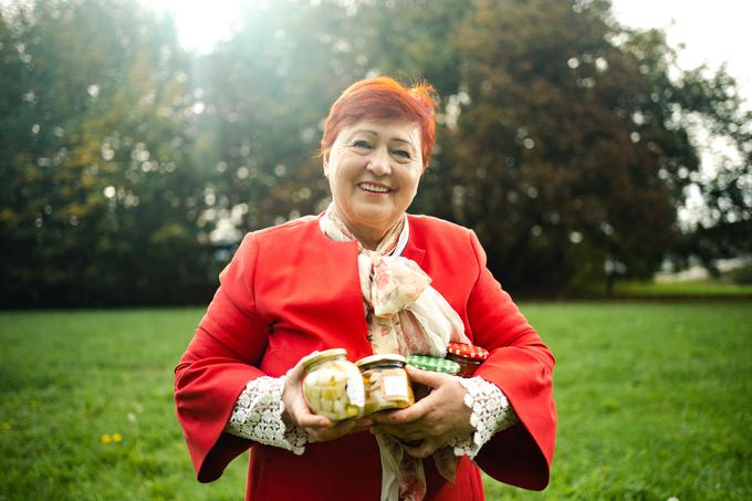 Marija Merljak svoje znanje o zdravem prehranjevanju že vrsto let deli z ljudmi in jih spodbuja, da sami spoznajo, kako pomemben dar je prehrana.  | Foto: Jan Lukanović