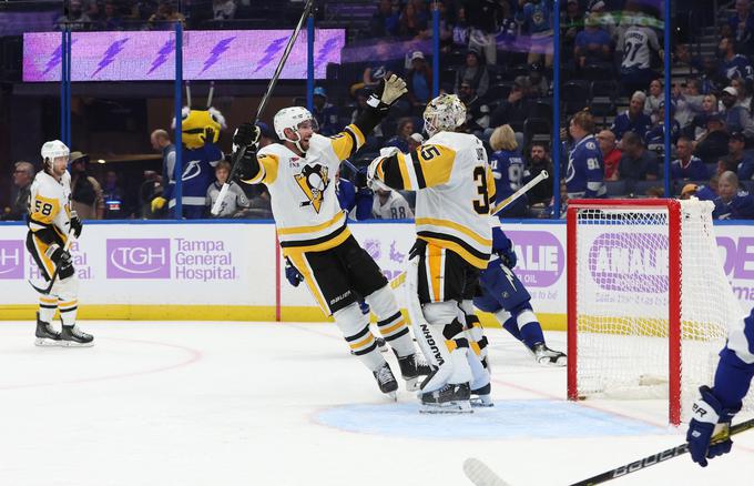 Tristan Jarry je postal prvi vratar Pittsburgh Penguins v zgodovini z golom. | Foto: Reuters