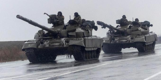 Ukrajinski tanki takih oznak nimajo. | Foto: Reuters