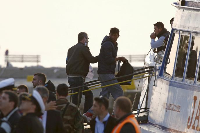 Migrant | Evropska mejna straža bo med drugim zagotavljala tehnično in operativno podporo članicam pri vračanju nezakonitih migrantov. | Foto Reuters