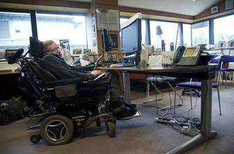 Stephen Hawking bojkotira Izrael