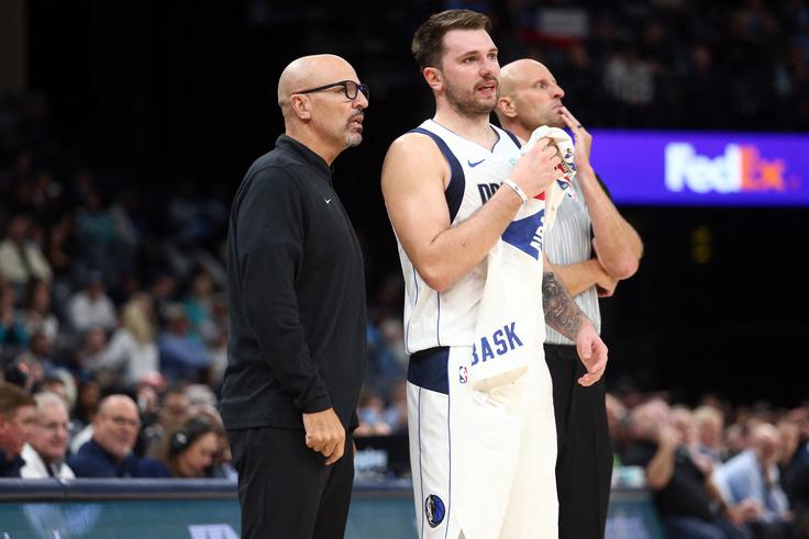 Luka Dončić je vstopil v sezono z najboljšo statistiko, odkar nastopa v ligi NBA. | Foto: Reuters