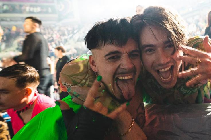 Käärijä in Bojan Cvjetićanin sta v Liverpoolu spletla posebno vez. | Foto: Instagram/paidatonriehuja