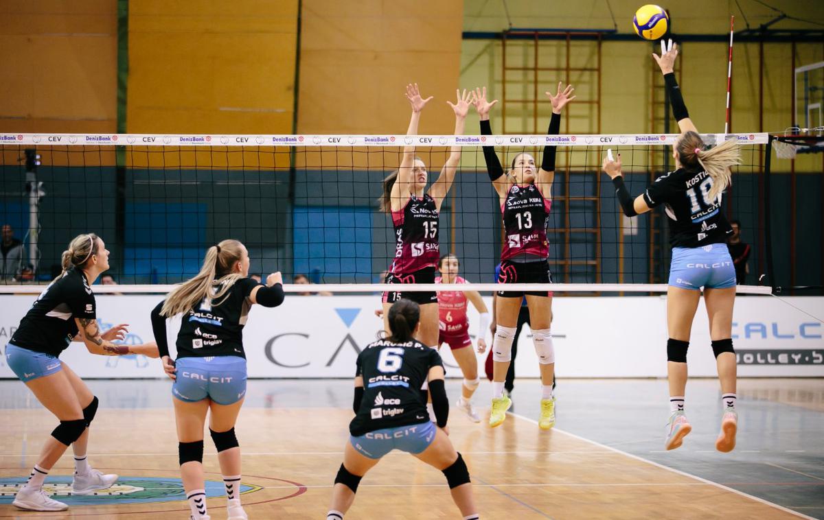 Calcit Volley - Nova KBM Branik | Kamničanke so srednjeevropsko sezono odprle z zmago na derbiju z Mariborčankami. | Foto Klemen Brumec