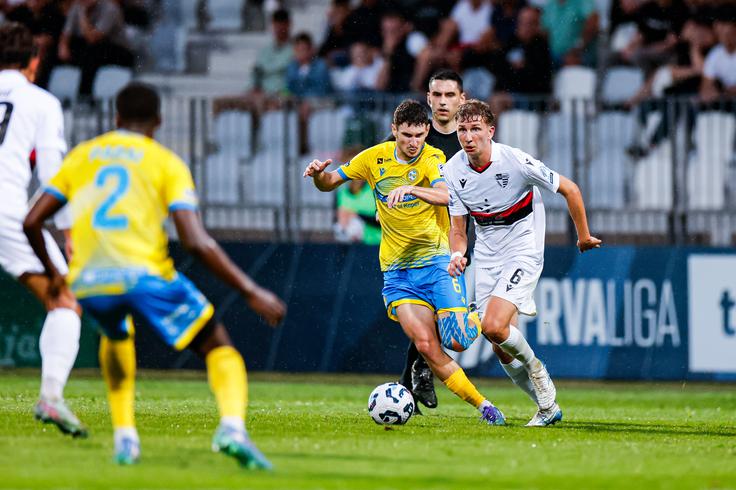 Koper je v ponedeljek ugnal Primorje. | Foto: Aleš Fevžer