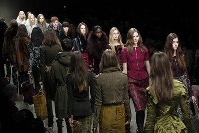 Modna revija Burberry po vsem svetu