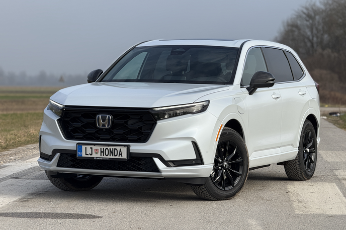 Honda C-RV PHEV | Med ponudnike priključnih hibridov se je v Evropi priključila tudi Honda s športnim terencem CR-V. | Foto Gregor Pavšič