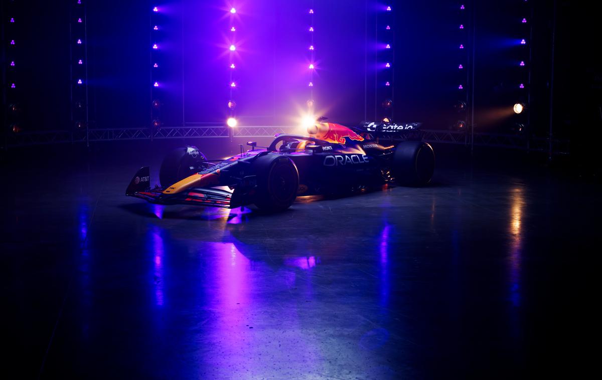 Red Bull Racing 2025 | Red Bull Racing je novi dirkalnik RB21 za zdaj pokazal samo na fotografijah. | Foto Red Bull Content Pool