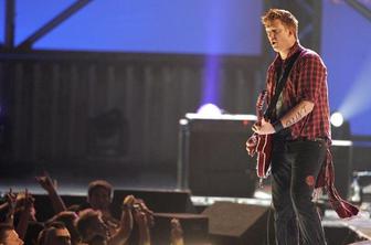 Zasedba Queens of the Stone Age predstavila novo pesem