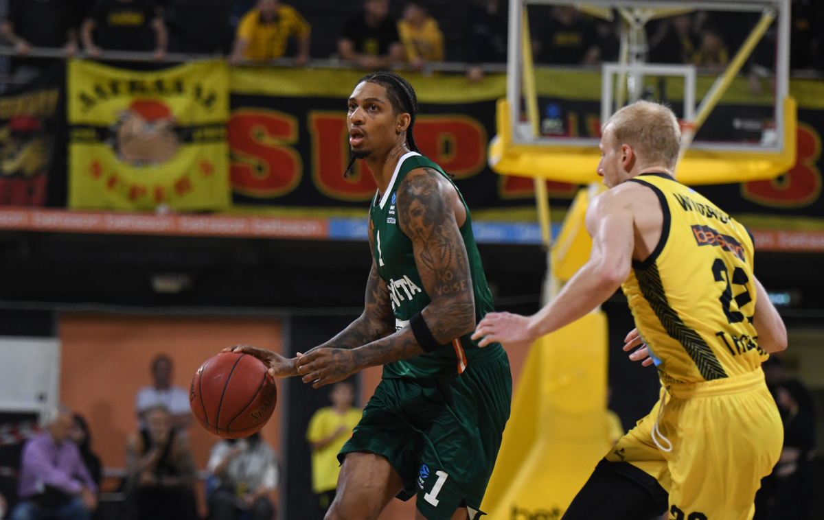 Cedevita Olimpija : Aris Eurocup | Cedevita Olimpija je prišla do četrte zmage v Eurocupu. | Foto Tine Ružič/Cedevita Olimpija