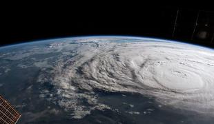 Irma je zdaj orkan pete, najvišje stopnje #foto #video