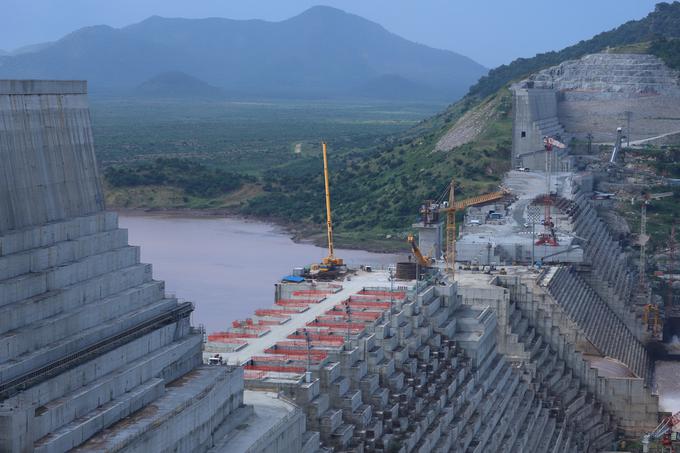 Jez na reki Nil je del projekta največje hidroelektrarne v Afriki, s katero želi Etiopija za več kot dvakrat povečati svojo proizvodnjo elektrike in postati njen velik izvoznik.  | Foto: Reuters