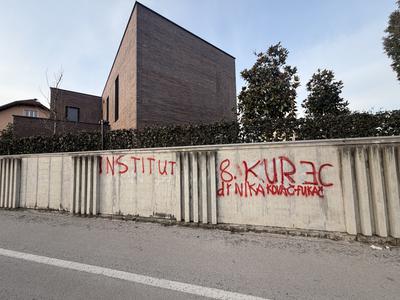 Grafit proti Niki Kovač: na ulici so se drli nanje in jih zmerjali