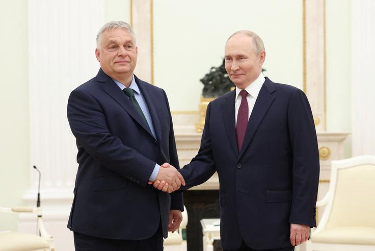Tik pred vrhom zveze Nato je madžarski premier Viktor Orban obiskal ruskega predsednika Vladimirja Putina. | Foto: Reuters