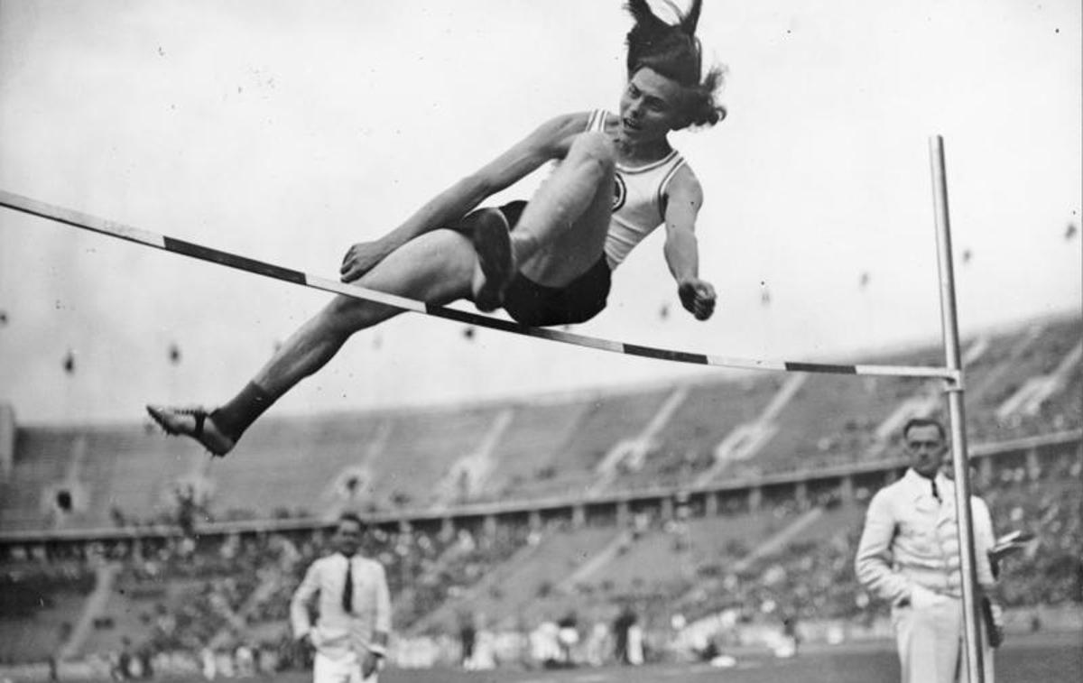 Dora Ratjen | Dora Ratjen je na olimpijskih igrah v Berlinu leta 1936 v skoku v višino zasedla četrto mesto, dve leti kasneje na evropskem prvenstvu na Dunaju je zmagala. | Foto Wikimedia Commons