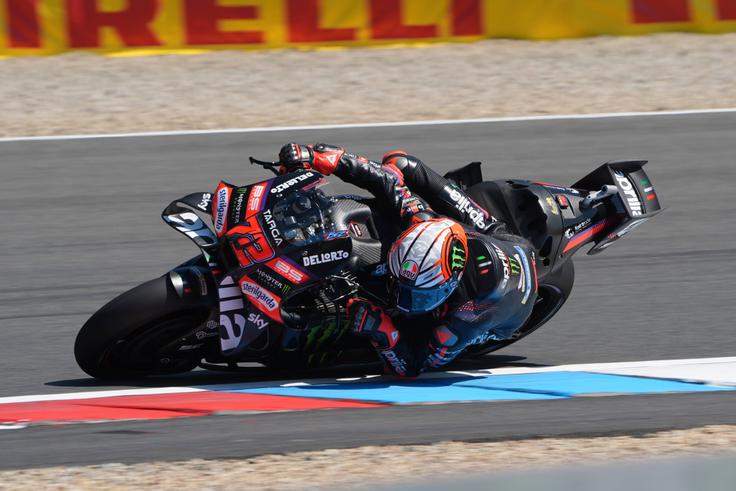 "Rad bi se opravičil celotni skupnosti motoGP za moje obnašanje do stevarda. Vem, koliko truda oni dajejo za zagotovitev naše varnosti. Takšno vedenje se ne bi smelo zgoditi in je neopravičljivo," se je za nešportno obnašanje že opravičil Bezzechi. | Foto: Guliverimage