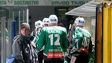 Na Jesenicah padel KAC, v Ljubljani SAPA