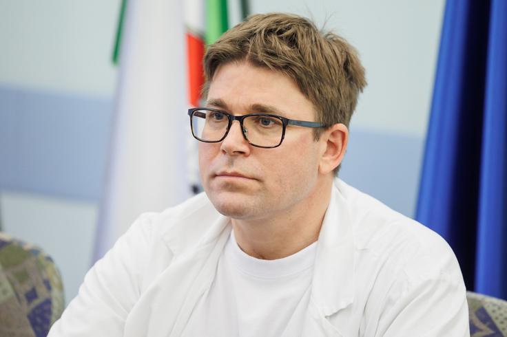 Hawlina: "Med ključnimi dejavniki tveganja sta kajenje ter dolgotrajna izpostavljenost kemikalijam v industrijah, kot so kemična, lesna, usnjarska in gumarska." | Foto: Nebojša Tejić/STA