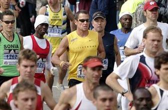 Armstrong odpovedal triatlon na Novi Zelandiji