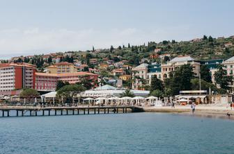 Jeziki so se razvezali, umazani posli so se dogajali tudi v Portorožu