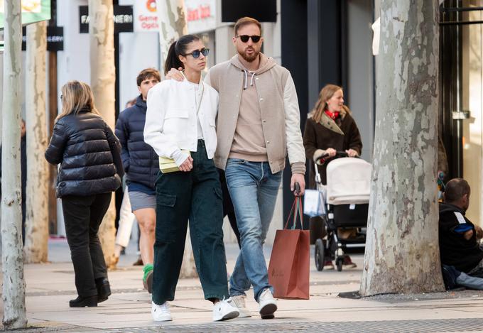 Olga Danilović in Jan Oblak februarja letos na sprehodu po Madridu. | Foto: Profimedia