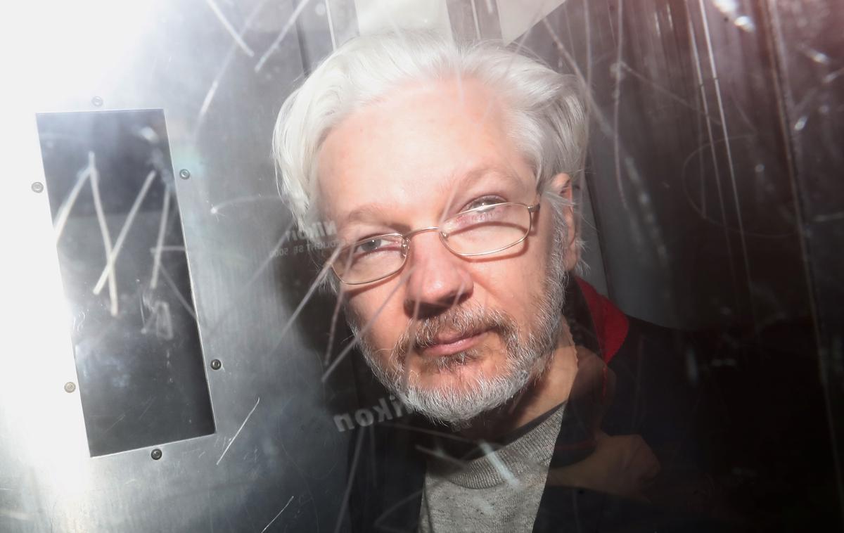 Julian Assange | Američani Julianu Assangeu med drugim očitajo, da je rekrutiral hekerje in načrtoval računalniške vdore. | Foto Reuters