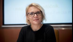 SDS: Ministrica Anja Kopač Mrak mora oditi