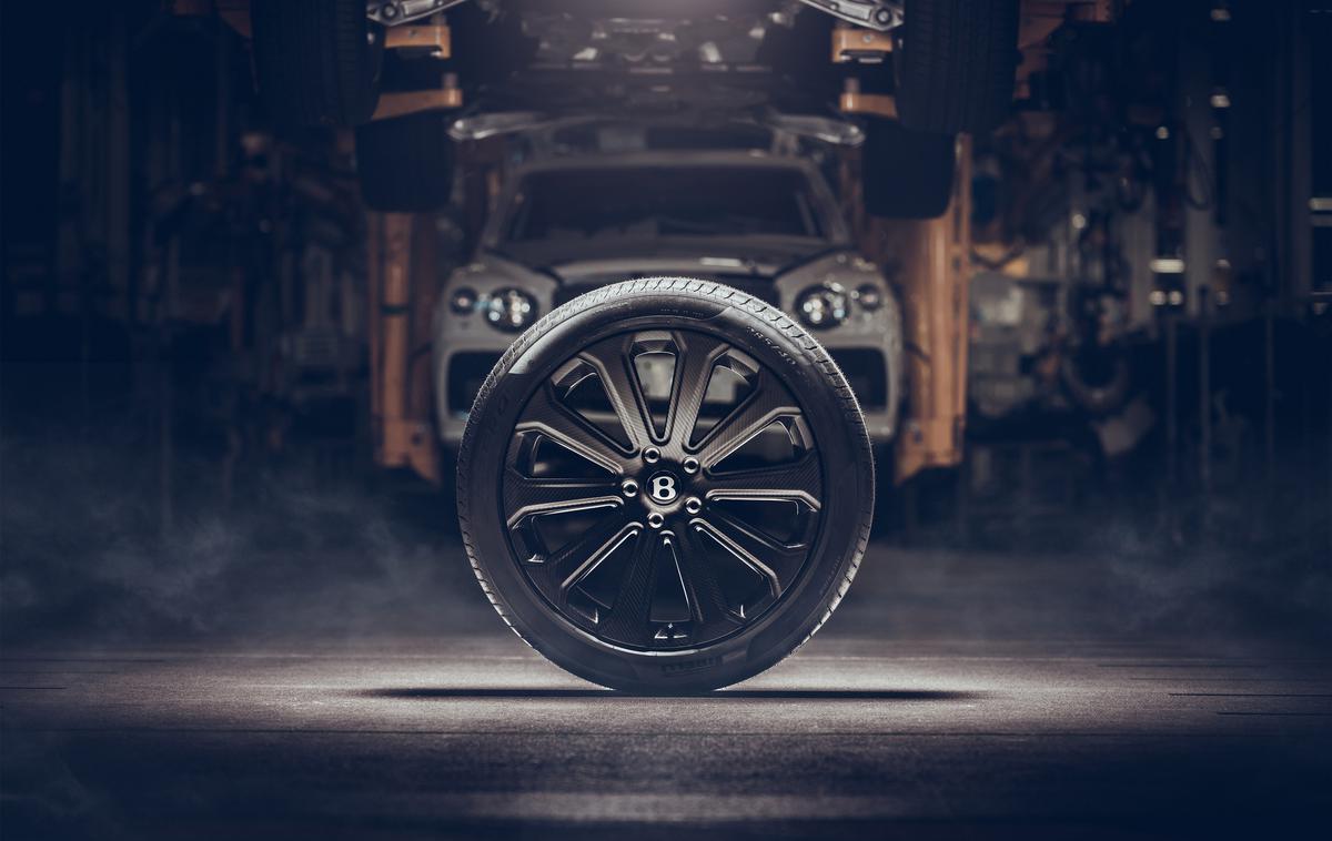 Bentley bentayga | Bentley bentayga in 22-palčna platišča iz ogljikovih vlaken. | Foto Bentley