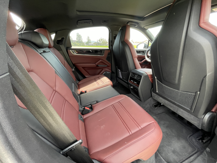 Porsche cayenne | Foto: Gregor Pavšič