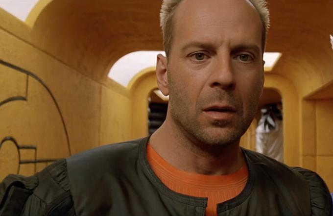Bruce Willis v prizoru iz filma Peti element. | Foto: IMDb