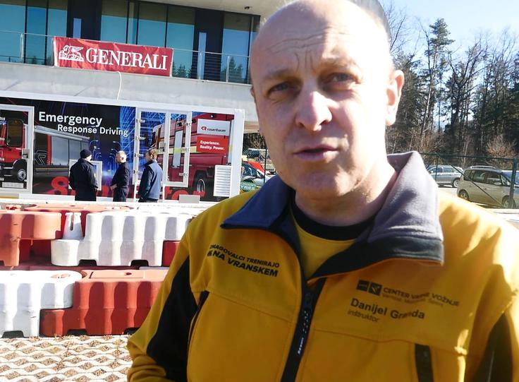 Inštruktor AMZS: Voznike ne učimo hitre, temveč varne vožnje, | Foto: Gregor Pavšič
