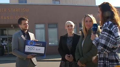 Eva Hren in Ana Petrič sta simbolično predali svojo donacijo #video