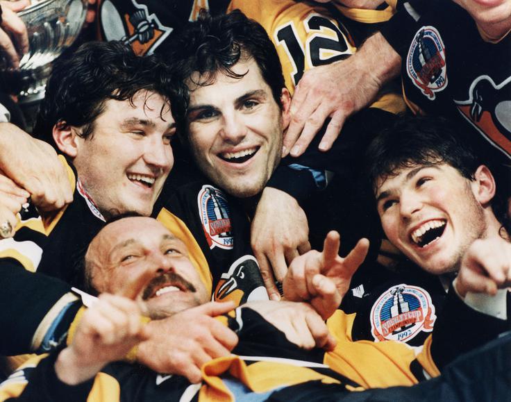 Jaromir Jagr S Pittsburghom, ki ga je leta 1990 kot petega izbral na naboru NHL, je osvojil dva Stanleyjeva pokala. | Foto: Reuters