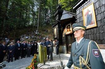 Ob 90. obletnici konca vojne ob Ruski kapelici znova slovesno