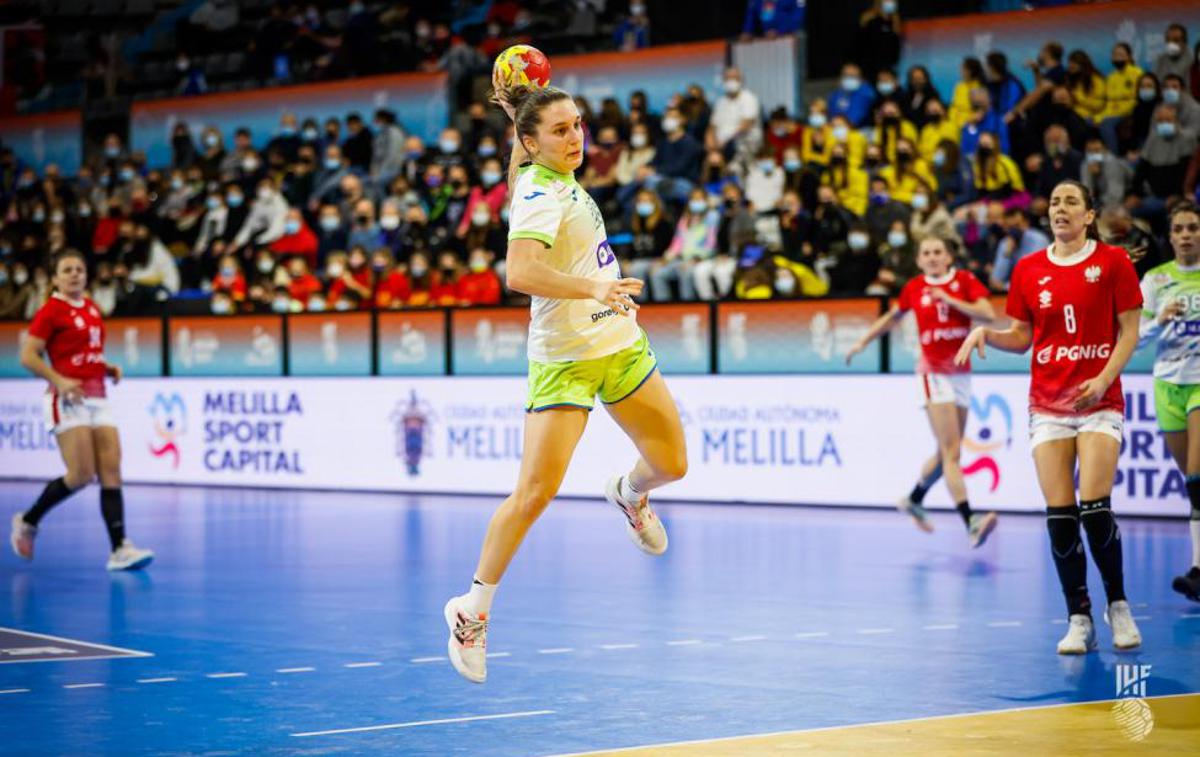 slovenska ženska rokometna reprezentanca, Slovenija : Poljska, Živa Čopi | Živa Čopi je zabila šestkrat. | Foto IHF.com