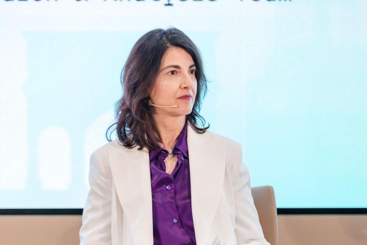 "Jezna sem, ko poslušam polarizirane in pogosto napačne zgodbe, zlasti tiste, ki obstajajo samo zato, da bi nekdo zaslužil." | Foto: Ambra Sbardella