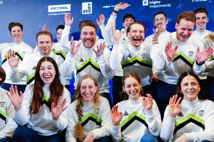 "Upam, da bodo slovenske zastave visoko v zraku in se bodo številni naši navijači veselili na največjem športnem dogodku na svetu," si želijo naši olimpijci. | Foto: Aleš Fevžer