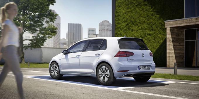 Električni golf je v nekaterih evropskih državah, med njimi tudi na Norveškem, že požel velike prodajne uspehe.  | Foto: Volkswagen