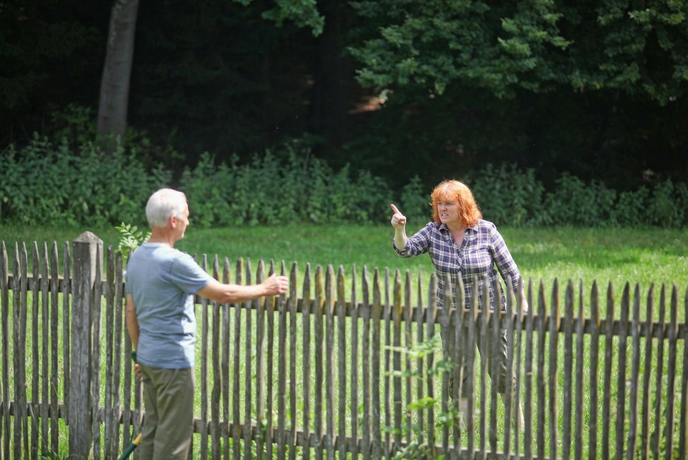 Tudi vas sosed spravlja ob živce? Ukrepajte še danes!