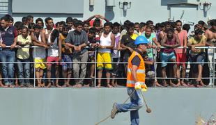 Sredozemsko morje letos prečkalo že 224 tisoč migrantov